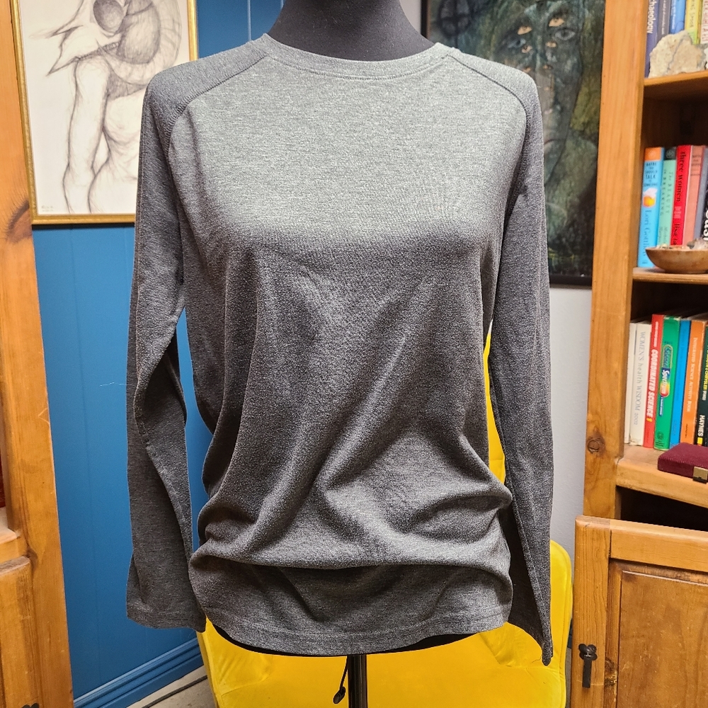 George Long Sleeve Gray Tee Size S